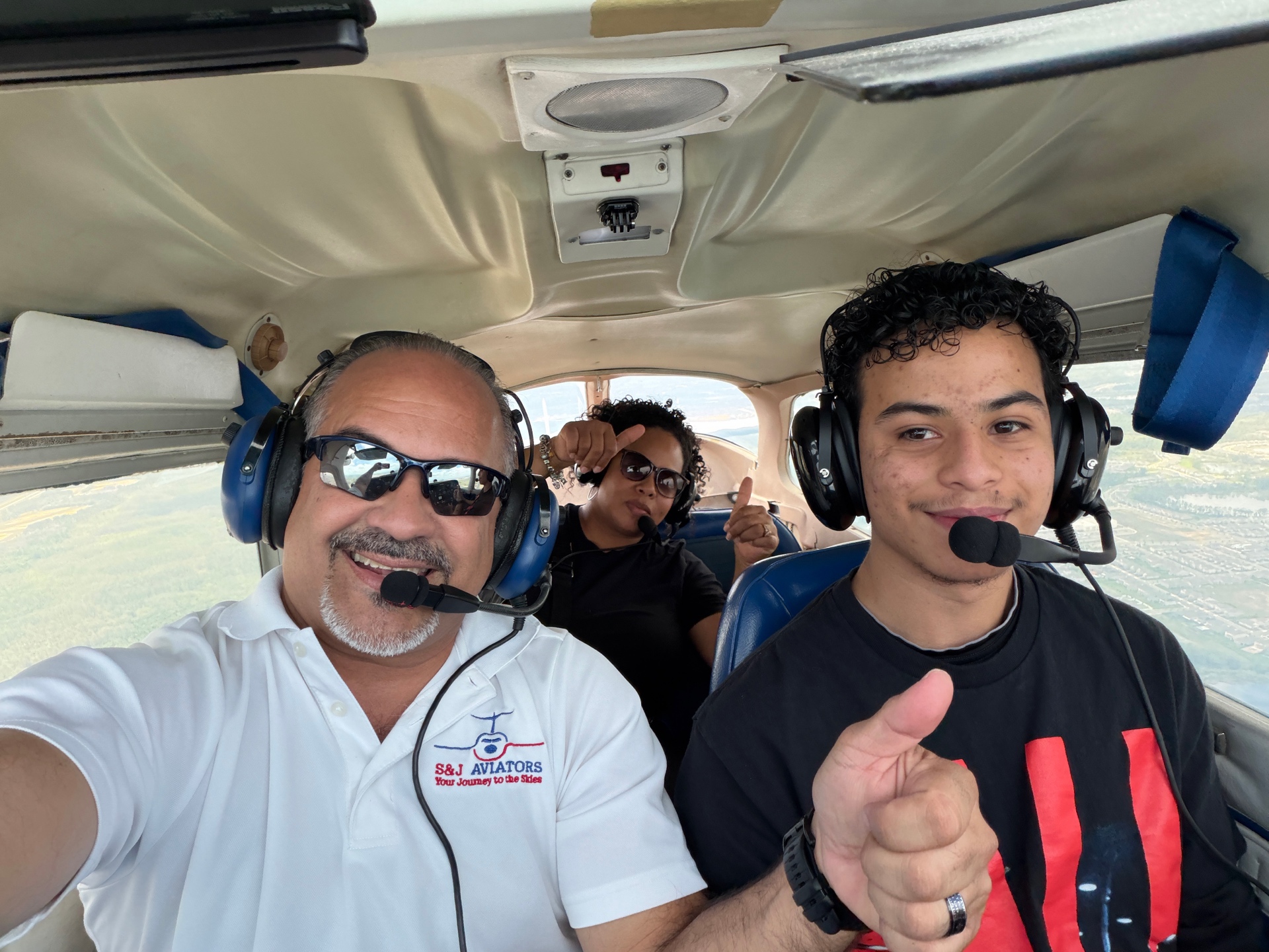 Maria & Antonio on a Cessna 172